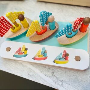 Lovevery Pattern Match Wooden Boats & Cards Set